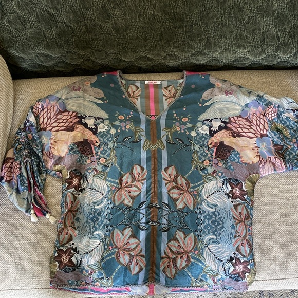 Johnny Was Aran Georgia Silk top - Picture 8 of 10